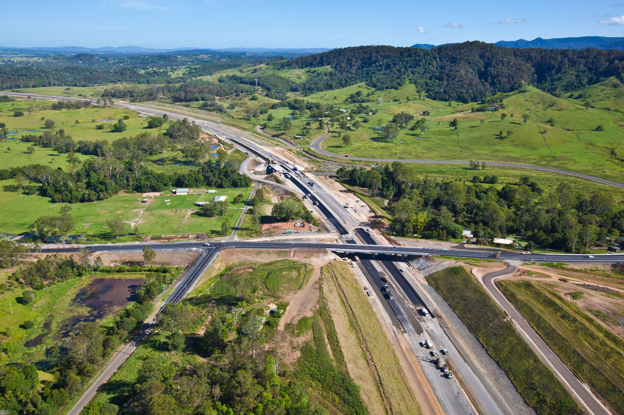 Synergy site - looking north along new alignment with Coles Creek Road overpass (21.12.11)