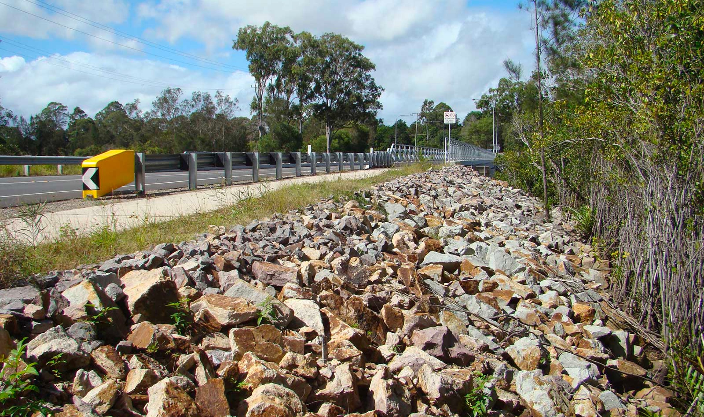 Civil Mining & Construction, Petrie Creek Road Bridge